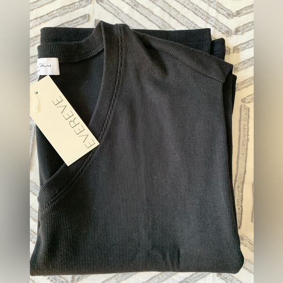 NWT Michael Stars black Vneck top - Picture 2 of 5